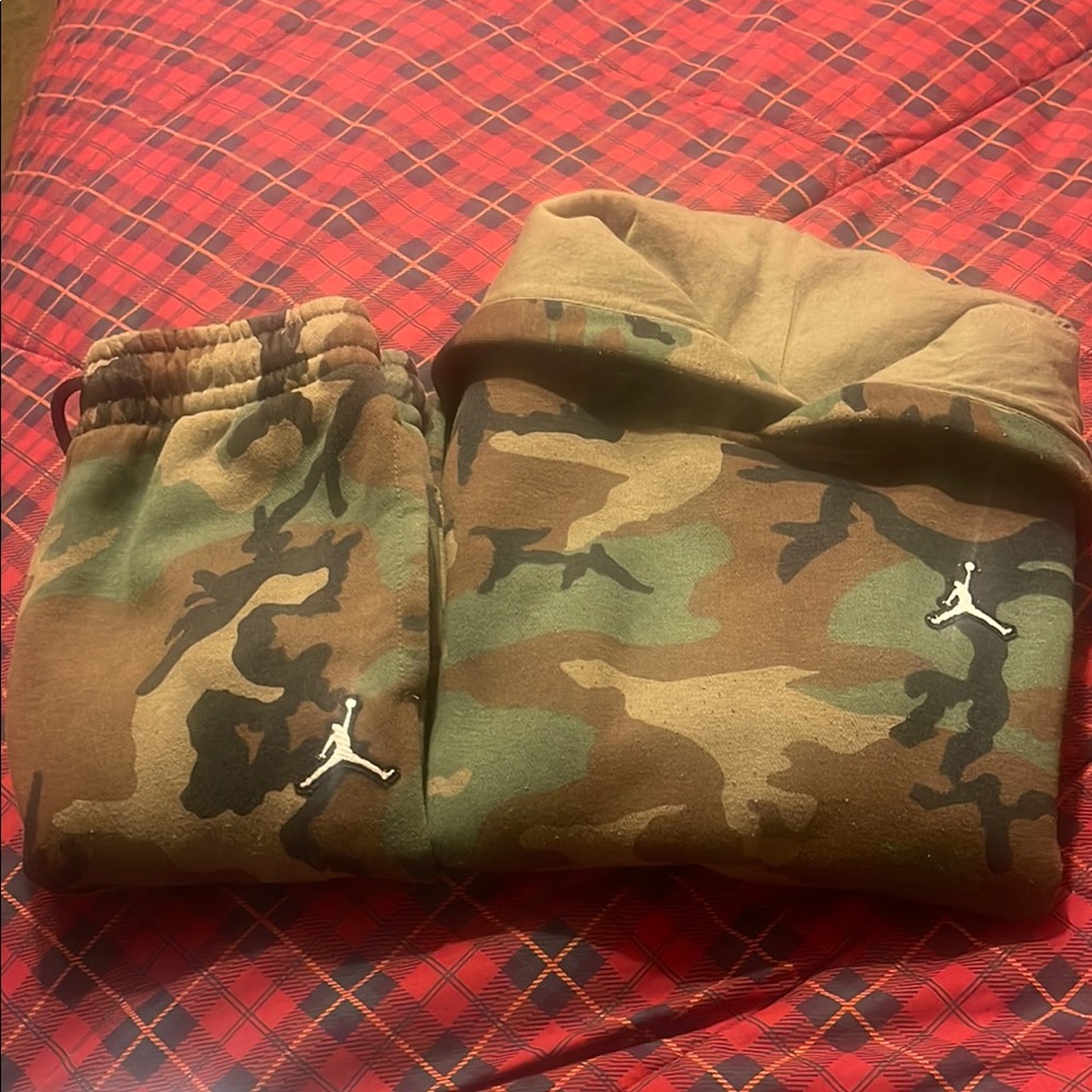 Jordan Green and Brown Camouflage Sweatpants Set